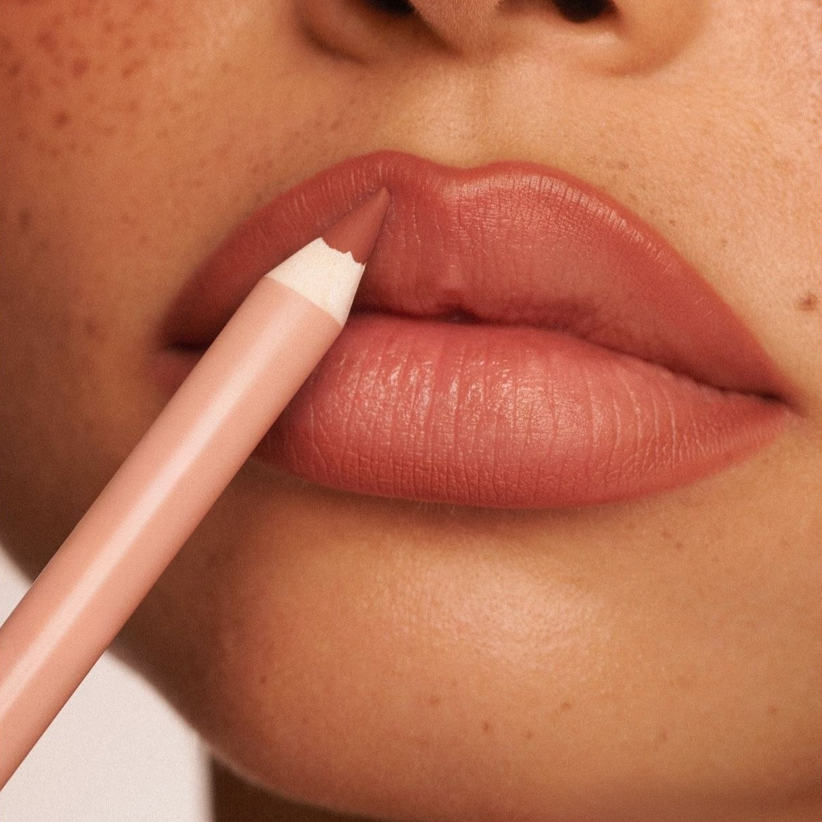 Luxury Lip Liner Coute